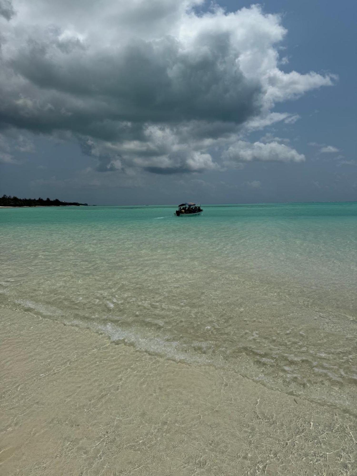 Rafiki Hotel Nungwi Beach エクステリア 写真