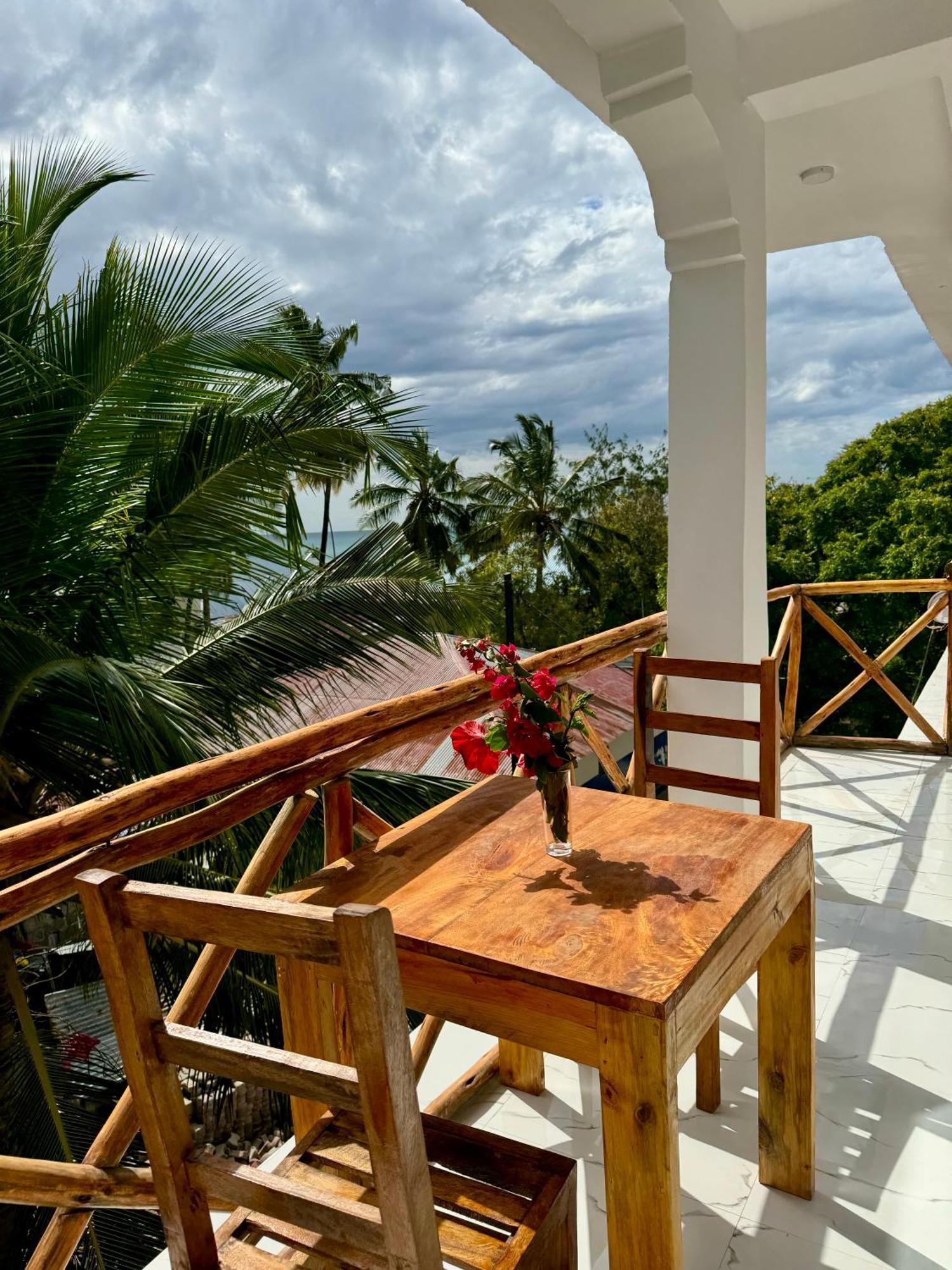 Rafiki Hotel Nungwi Beach エクステリア 写真