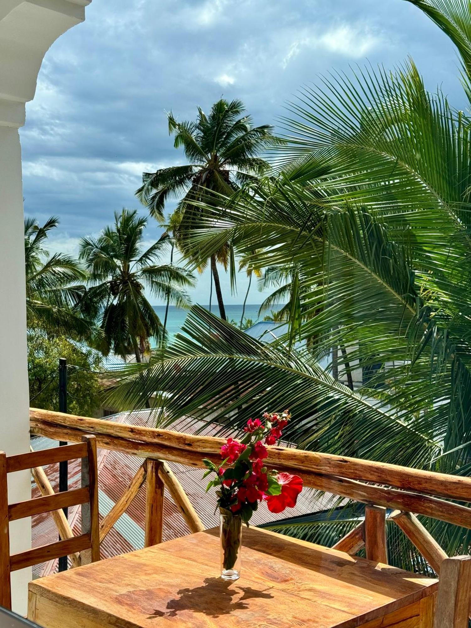 Rafiki Hotel Nungwi Beach エクステリア 写真